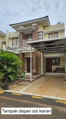 Disewakan Rumah Luas Semi-Furnished di Grand Wisata - Water Garden