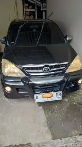 DIJUAL AVANZA G 2004 M/T