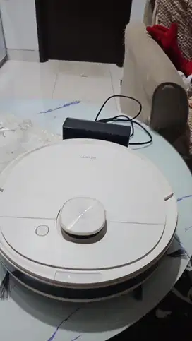 Robot vacuum cleaner