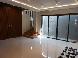 Rumah Baru Siap Huni 2,5 Lantai Ada Rooftop Di Jl Kembar Kota Bandung