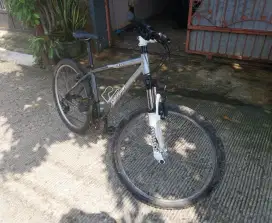 Sepeda mtb Polygon