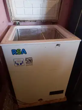 Freezer normal masih dingin