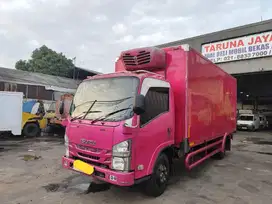 2020 Isuzu Elf NMR 6 Roda Box Frezer Long Chasis Bisa Beku