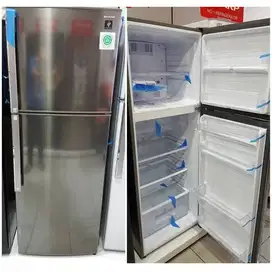 Cuci Gudas Kulkas 2 Pintu Sharp 420 GPSD