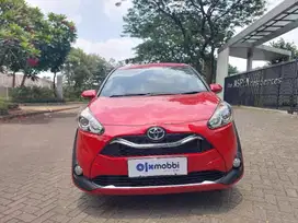 TDP Rendah Toyota Sienta 1.5 V Bensin-AT 2020 Hitam C9JID