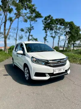 Honda Mobilio 2017. Low kilometer