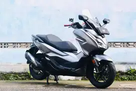 Honda Forza abs 2019 xmax piaggio vespa GT200
