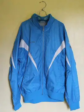 Jaket outdoor ASICS