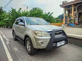 2006 Toyota Fortuner 2.7 G Plat L ibuk bisa tukar tambah sekoto