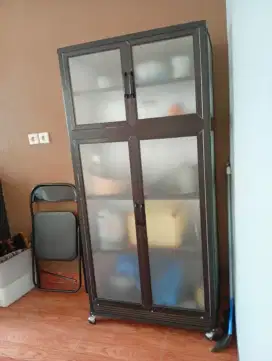 Lemari makan Almunium