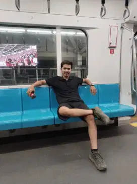 Ingin mencari perkerjan di bidang supir kasir gudang dan lain lain
