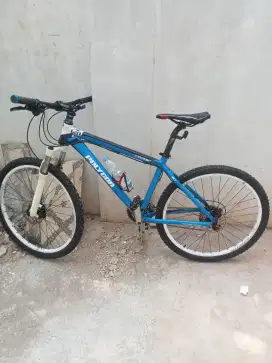 Dijual sepeda MTB merk Polygon cozmic uk 26