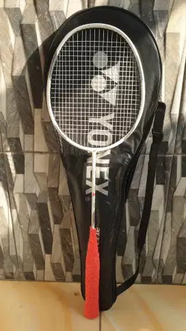 Raket yonex voltric z force 1