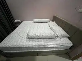 Livy Bed 180x200cm Grey (Dipan Kasur) Informa