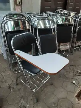 kursi kuliah futura chitose seperti baru