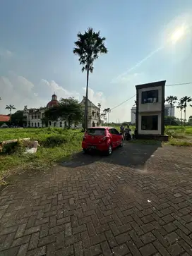 Dijual Miring Komersial Area Nol  Raya Bubutan Lebar Depan 126m Nego