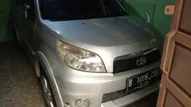 Dijual rush S 2011 manual mobil orginal