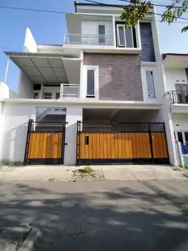 Dijual Rumah Kost Ekslusif 3 lantai Lokasi Strategis Di Kota Malang