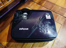LCD Proyektor Infocus IN102 Normal 2700 Lumens