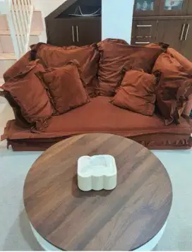 Sofa bed atau sofa lesehan