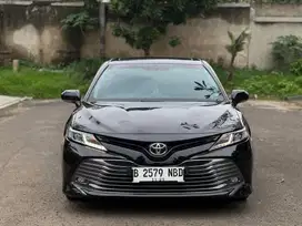Camry 2.5 V AT 2019 Hitam Metalik