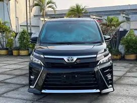 KM 60 RIBUAN RECORD! TOYOTA VOXY 2.0 SUNROOF NIK 2021 / 2022