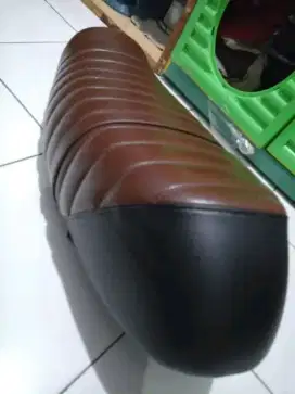 Jok motor Kawasaki w175
