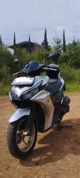 Yamaha aerox 155 cc Abs warna perak