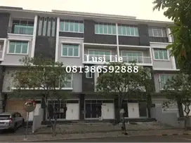 Ruko gandeng 3 Pik Elang Laut ada lift rapi, harga murah