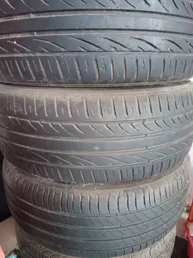 Jual ban hancoock + velk ada 3 yg satunya velk biasa.ukuran lihat foto