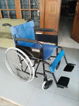 Dijual kursi roda second layak pakai
