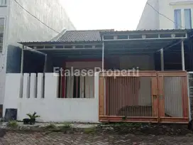 Disewakan Rumah Di Sentra Point Raya Gunung Anyar Sawah Dekat UPN