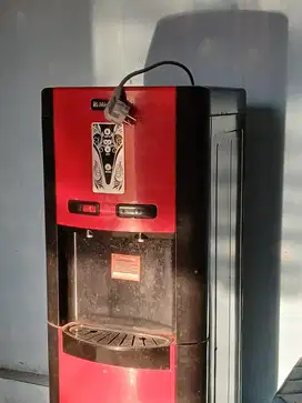 Tempat minum dispenser Bawah mewah miyako ada minus