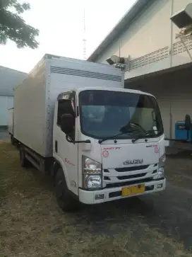 ISUZU ELF NMR 71T SD L 2019