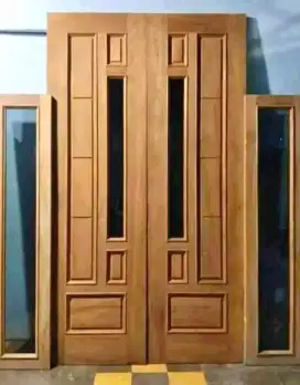 Pintu utama dan kusen