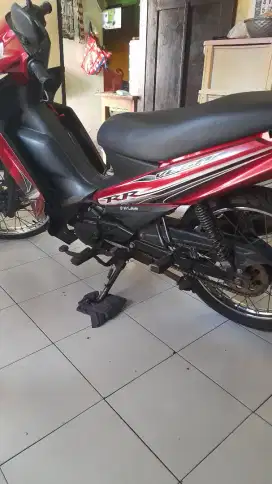 Yamaha Vega RR 2015