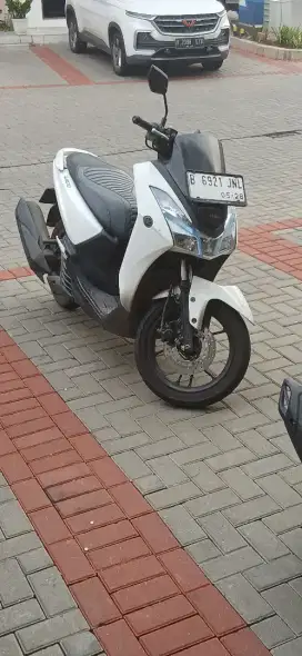 Lexi 2018 Putih
