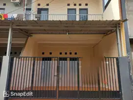 Disewakan rumah 2lt siap huni di duren sawit