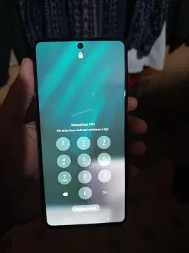 Samsung M51 8/128 lupa pola