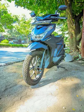 Jual Honda Beat Deluxe 2023 — Warna Biru, Bukan Biru-Biru Sedih