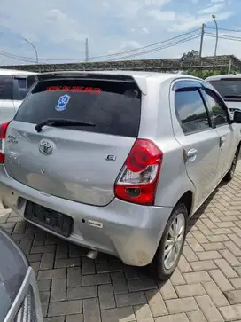 Toyota Etios Valco 2013 Bisa TT Cbr / Ninja