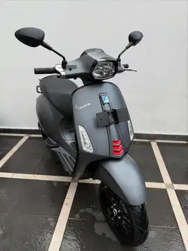 Vespa Sprint S 2023 (km 3rb perak)