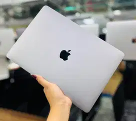 MacBook Pro 2020 TouchBar Ram 8 Gb / Ssd 512 Gb A-DC