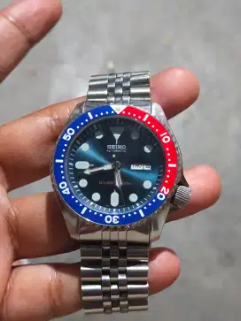 Jam tangan Seiko Divers scuba Pepsi automatic