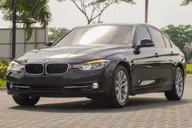 Muda Sukses! BMW 320i Sport Facelift LCI 2017 Black c250 c300 c200