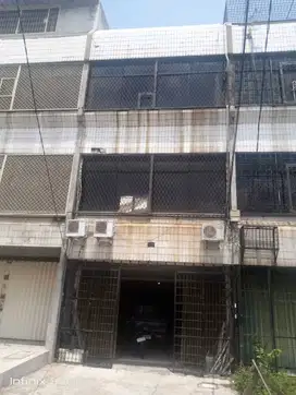 Di JUAL RUKO 3,5 LANTAI