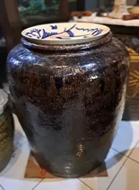 Gentong ketemu hitam