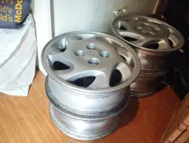Velg oem lancer R14 pcd 4x100