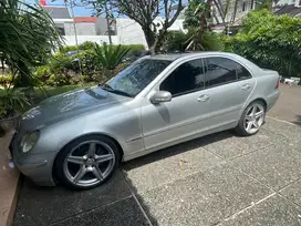 Mercedes-Benz C240 2004 Bensin