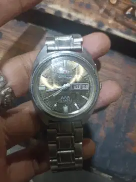 Jam Orient Automatic